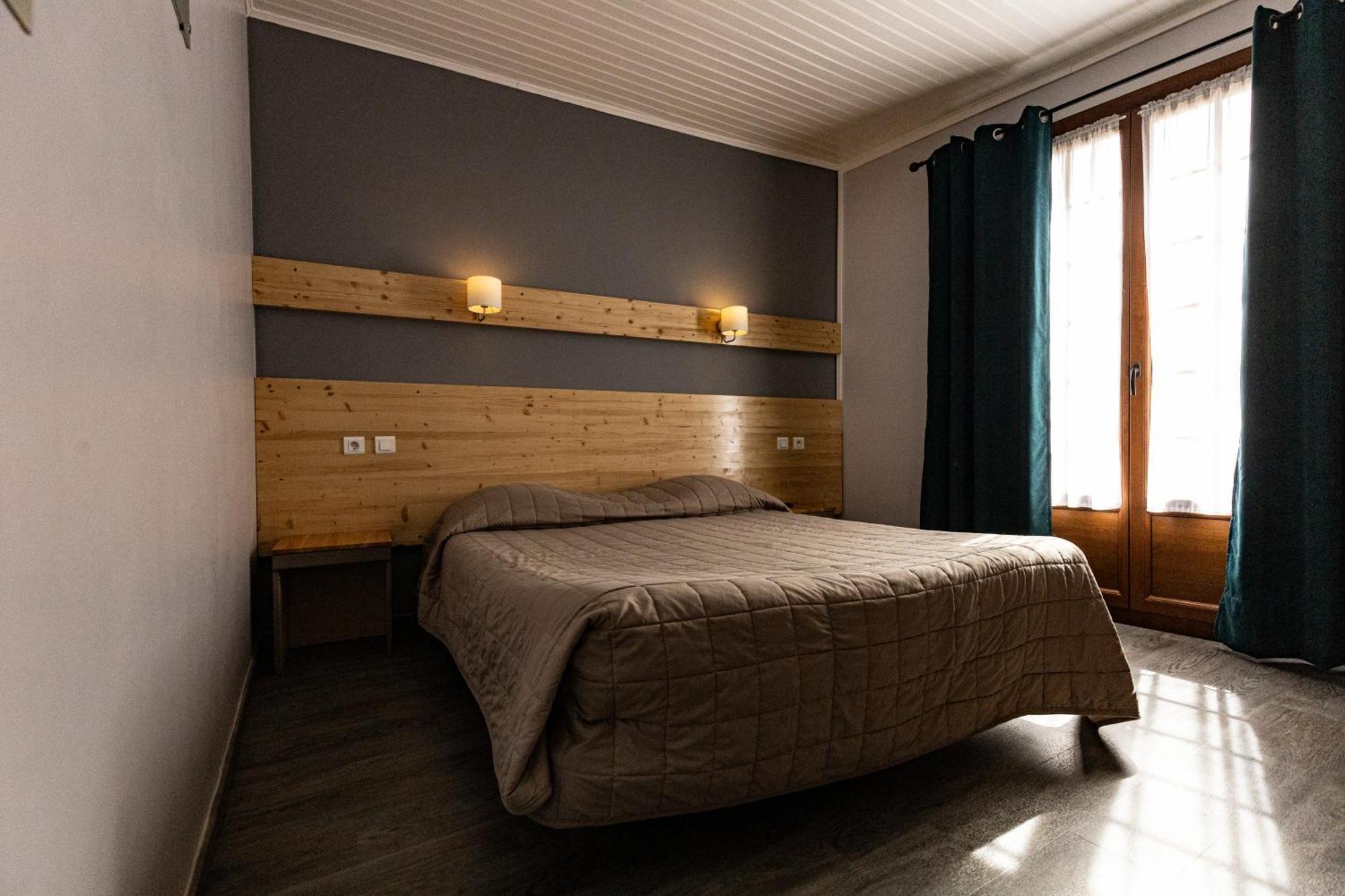 Hotel Le Coq D'Or Angles Zewnętrze zdjęcie