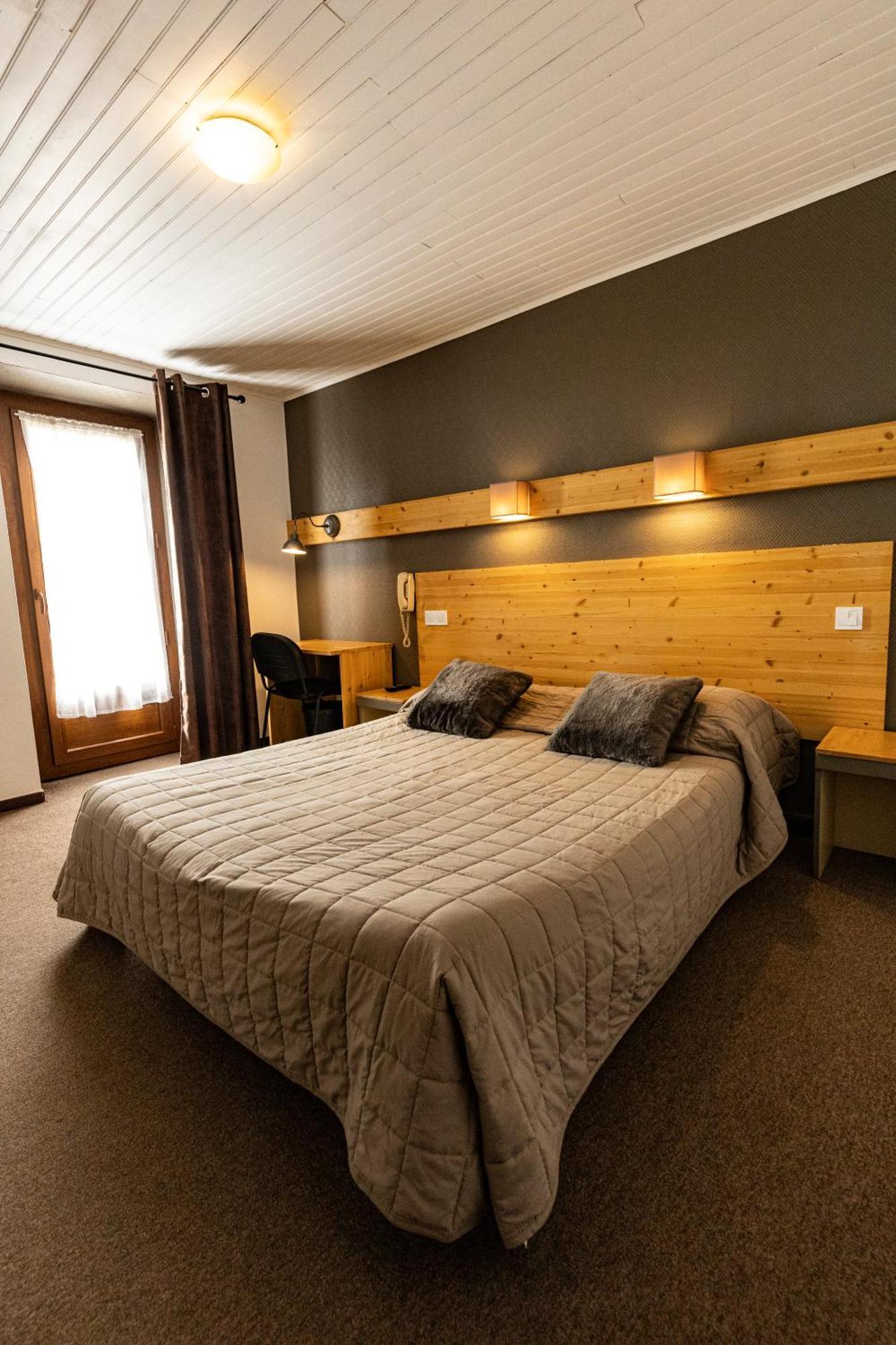 Hotel Le Coq D'Or Angles Zewnętrze zdjęcie